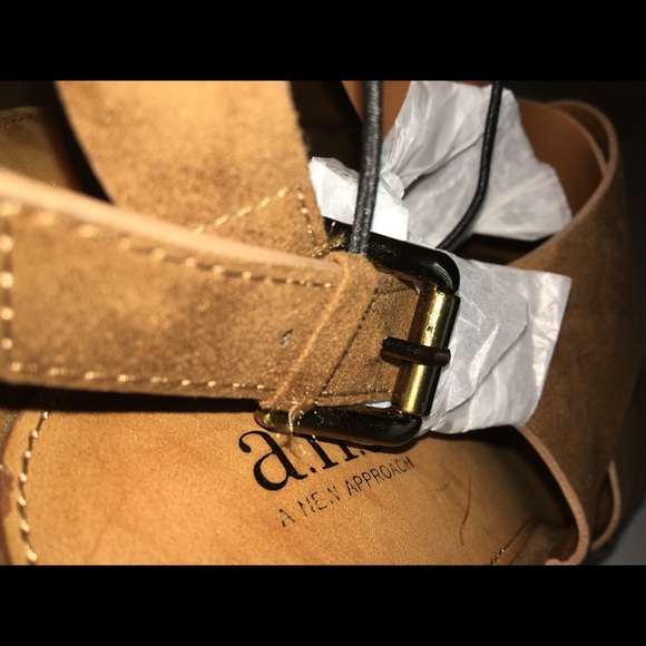 A.N.A Downy Camel wedge sandals - Picture 9 of 10
